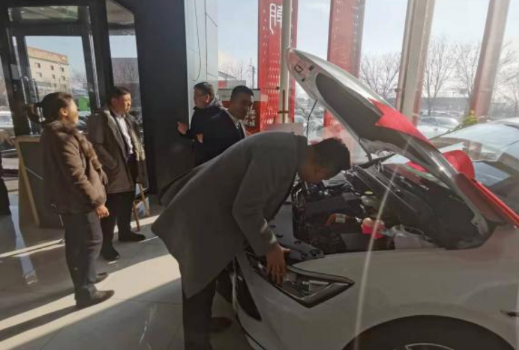 迎賓汽車公司走訪新能源車企，尋求合作發(fā)展新模式