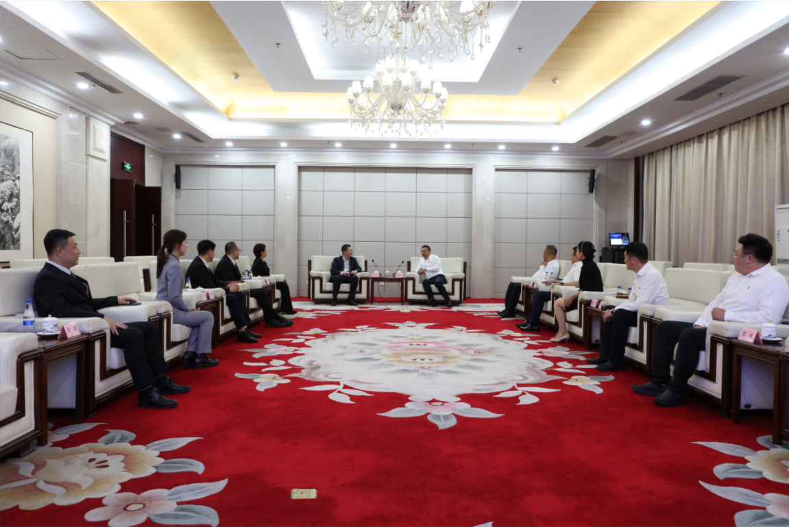 鞍勤、溫泉、公服集團(tuán)與招商銀行簽訂戰(zhàn)略合作協(xié)議！銀企合作譜新篇